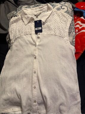 Lucky Brand White Eyelet Yoke Button-Front Blouse
